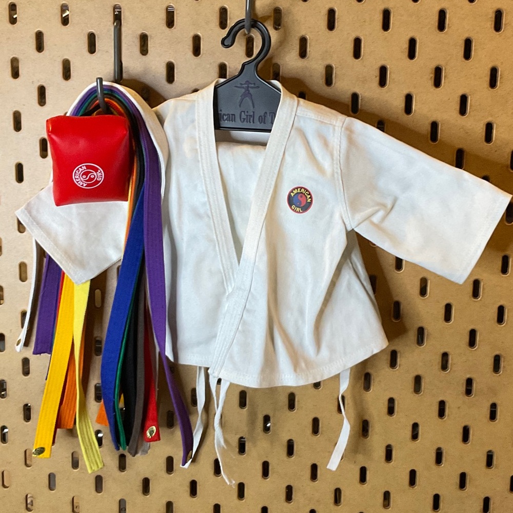 American girl doll outfit - white Martial Arts set with colored belts and pad